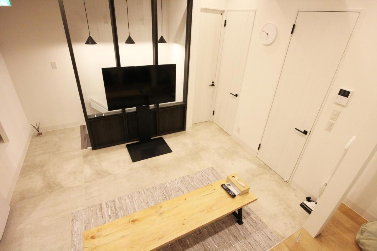 Sekai Hotel Nishikujyo โอซาก้า ภายนอก รูปภาพ