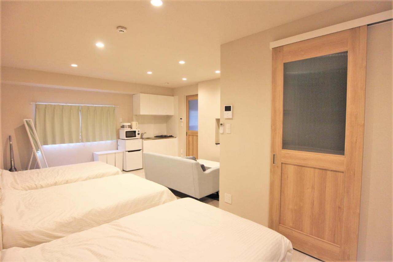 Sekai Hotel Nishikujyo โอซาก้า ภายนอก รูปภาพ