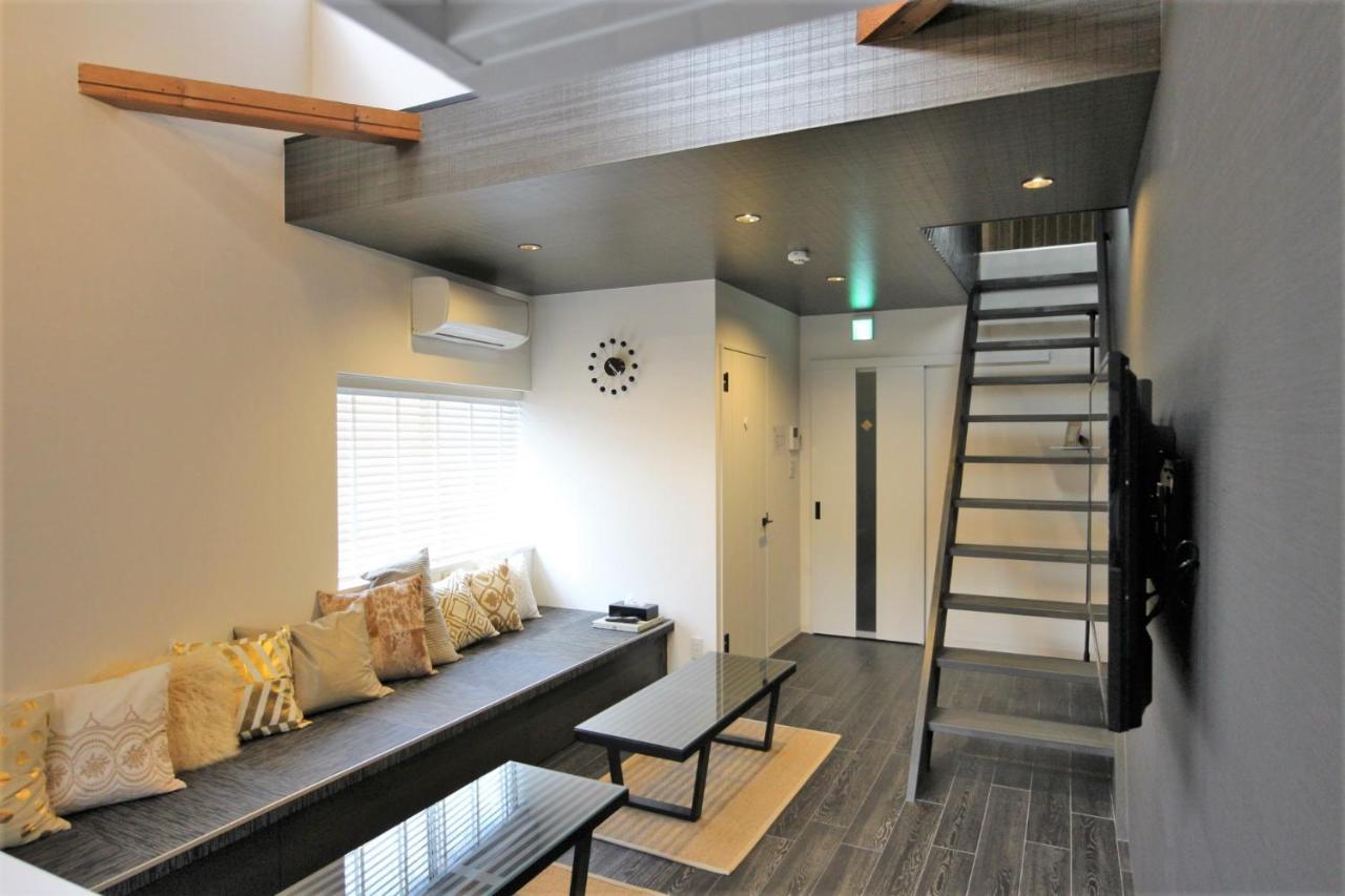 Sekai Hotel Nishikujyo โอซาก้า ภายนอก รูปภาพ