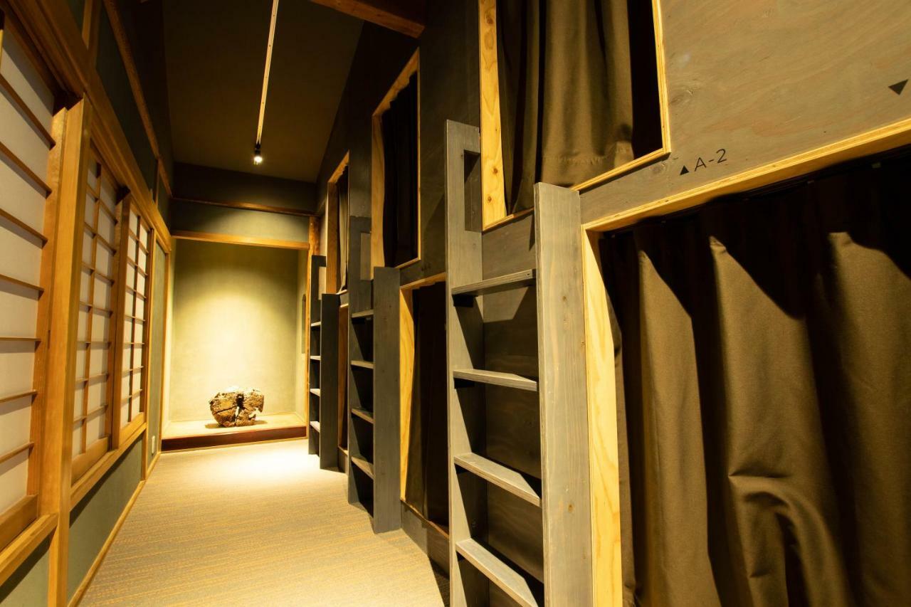 Sekai Hotel Nishikujyo โอซาก้า ภายนอก รูปภาพ