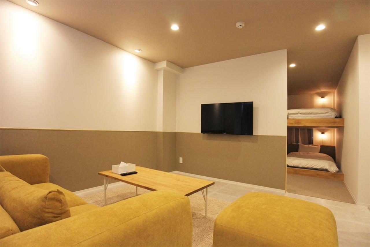Sekai Hotel Nishikujyo โอซาก้า ภายนอก รูปภาพ